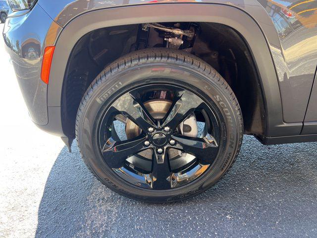 2026 Jeep Grand Cherokee Limited 4x2