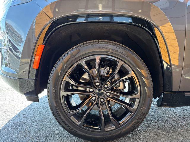 2026 Jeep Grand Wagoneer Summit Obsidian 4x4