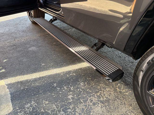 2026 Jeep Grand Wagoneer Summit Obsidian 4x4