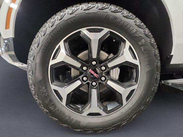 2026 GMC Yukon XL 4WD AT4