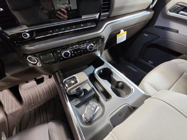 2026 GMC Sierra 1500 Crew Cab, Short Bed, SLT, 4WD