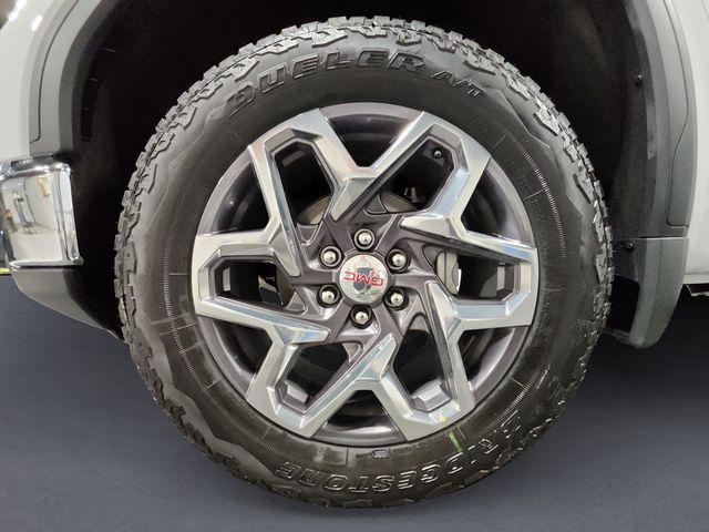 2026 GMC Sierra 1500 Crew Cab, Short Bed, SLT, 4WD