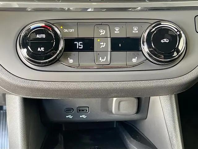 2026 Buick NV Preferred FWD