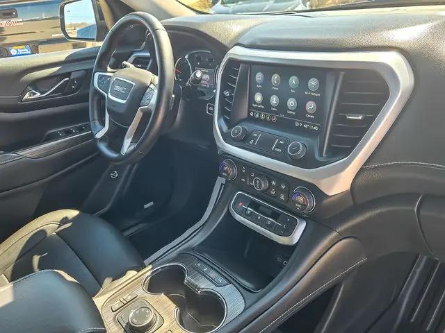 2023 GMC Acadia AWD SLT