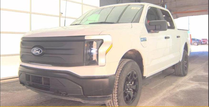 2025 Ford F-150 Lightning Pro