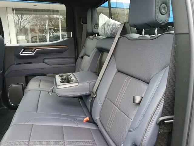 2026 Chevrolet Silverado 1500 4WD Crew Cab Short Bed High Country
