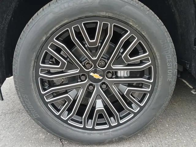 2026 Chevrolet Silverado 1500 4WD Crew Cab Short Bed High Country
