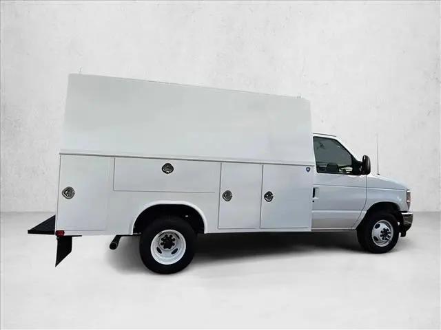 2026 Ford E-350 Cutaway E-Series Cutaway
