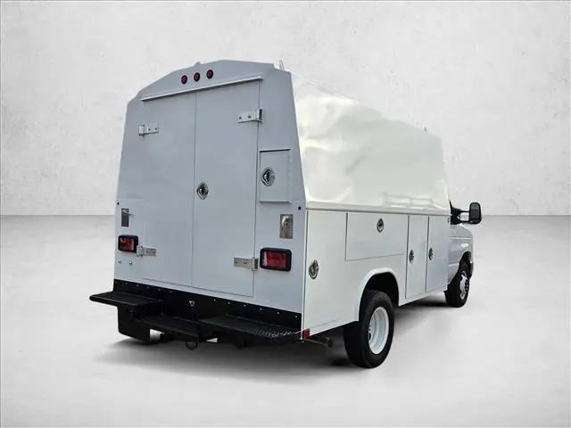 2026 Ford E-350 Cutaway E-Series Cutaway