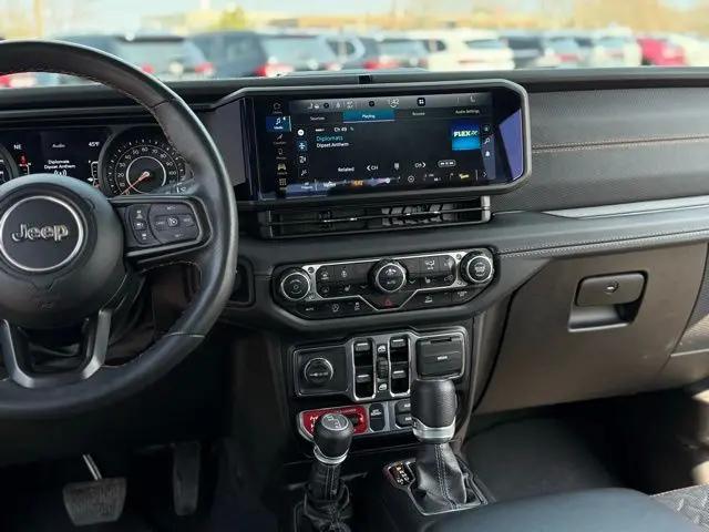 2024 Jeep Gladiator Sport
