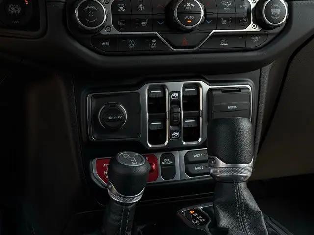 2024 Jeep Gladiator Sport