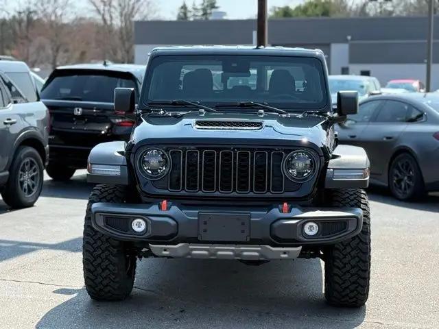 2024 Jeep Gladiator Sport