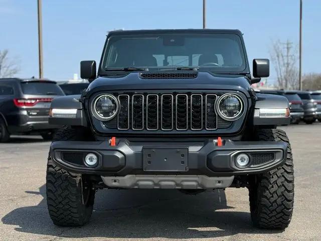 2024 Jeep Gladiator Sport