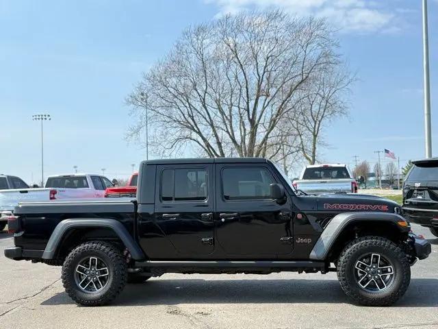 2024 Jeep Gladiator Sport