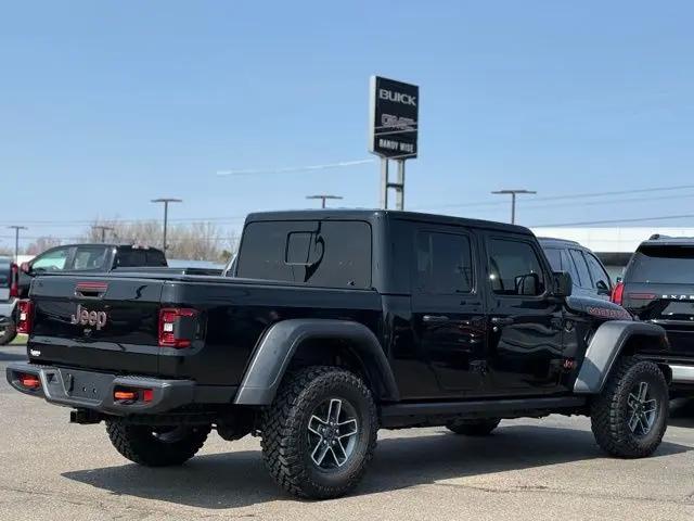 2024 Jeep Gladiator Sport