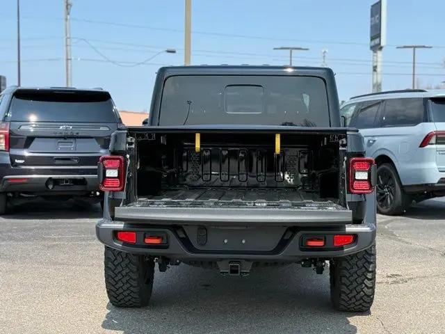 2024 Jeep Gladiator Sport