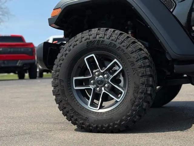 2024 Jeep Gladiator Sport