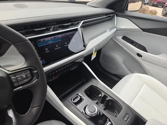 2026 Jeep Cherokee Laredo 4x4