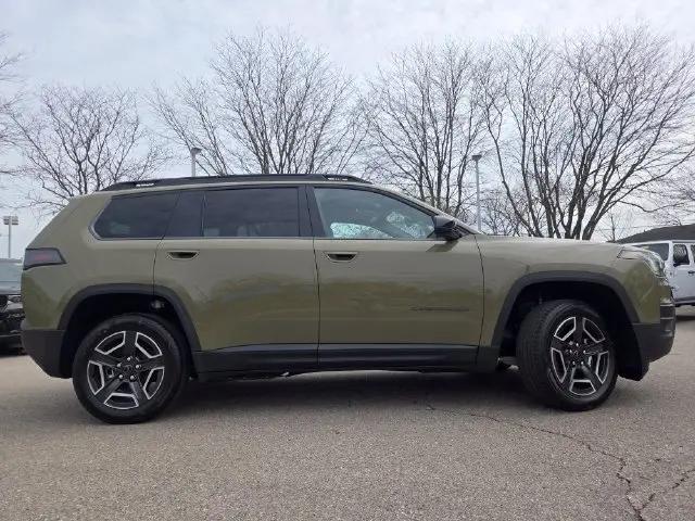 2026 Jeep Cherokee Laredo 4x4