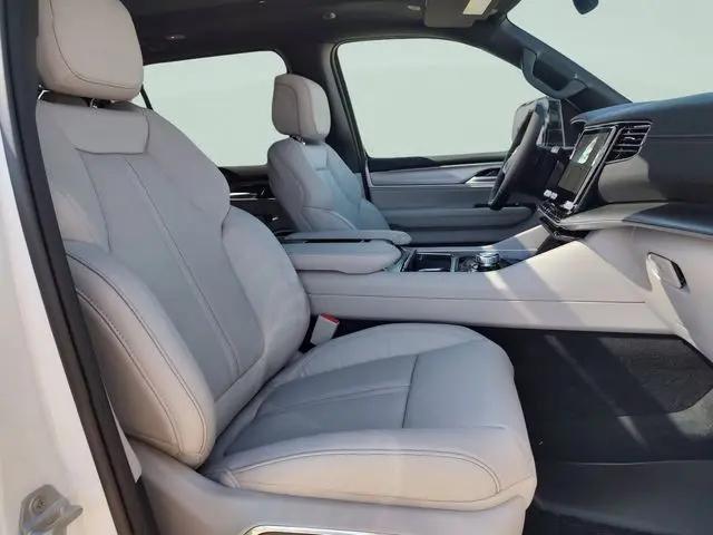 2026 Jeep Grand Wagoneer L 4x4