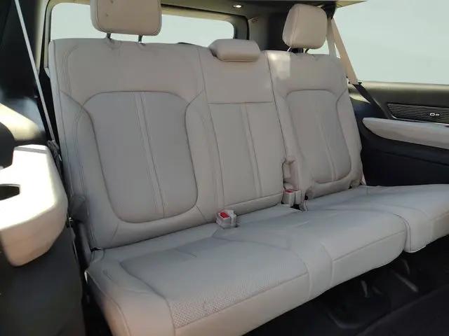 2026 Jeep Grand Wagoneer L 4x4