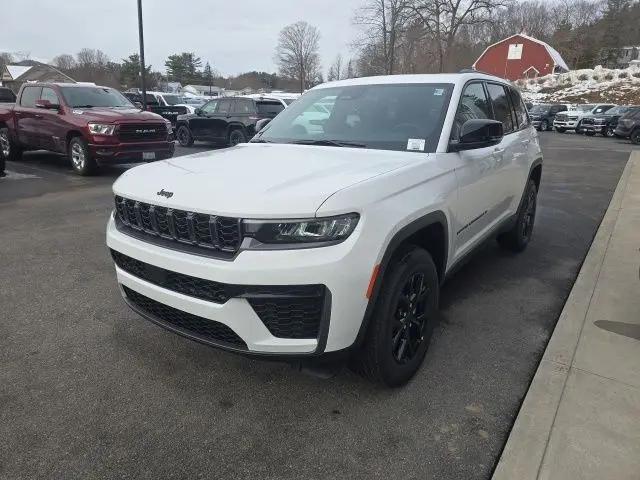 2026 Jeep Grand Cherokee Altitude 4x4