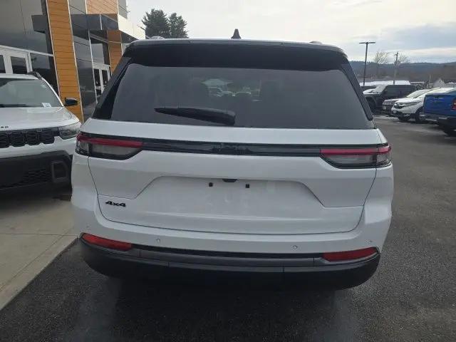 2026 Jeep Grand Cherokee Altitude 4x4