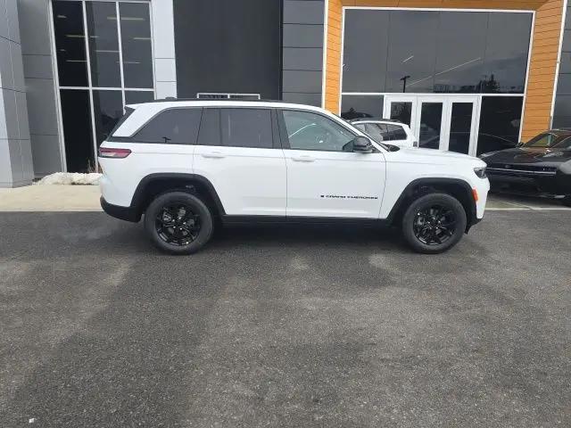 2026 Jeep Grand Cherokee Altitude 4x4