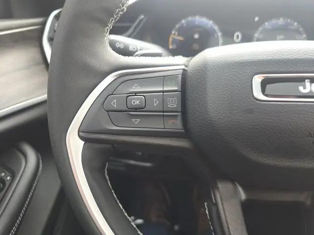 2026 Jeep Grand Cherokee Altitude 4x4