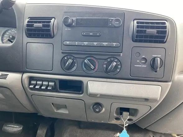 2006 Ford F-550 XL