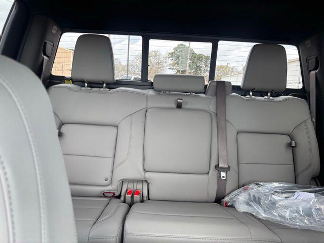 2026 Chevrolet Silverado 1500 4WD Crew Cab Short Bed RST
