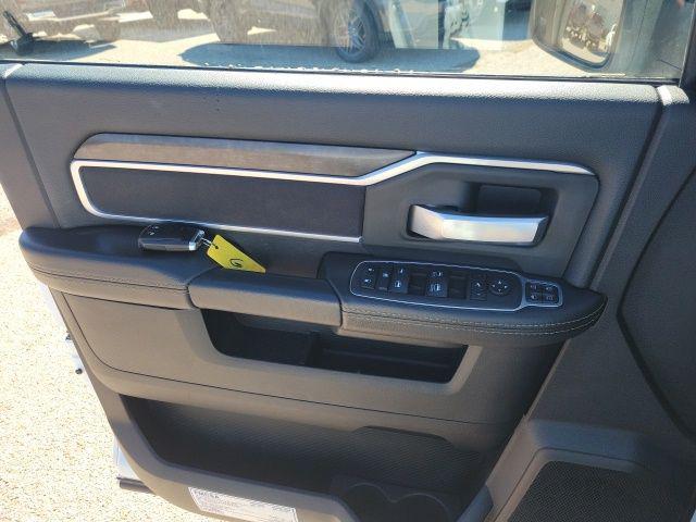 2024 Ram 3500 Big Horn Crew Cab 4x4 8' Box