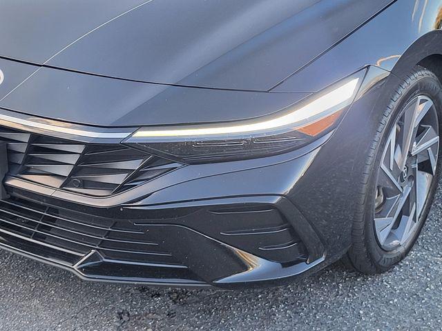 Used 2025 Hyundai Elantra For Sale in Florence, SC