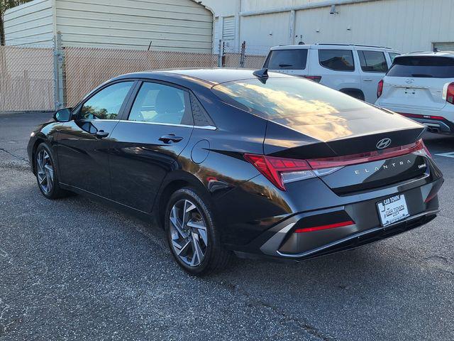 Used 2025 Hyundai Elantra For Sale in Florence, SC