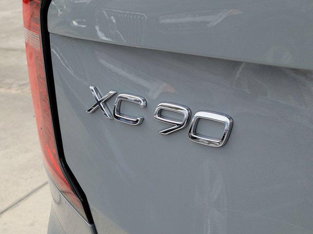 2025 Volvo XC90 B6 Ultra