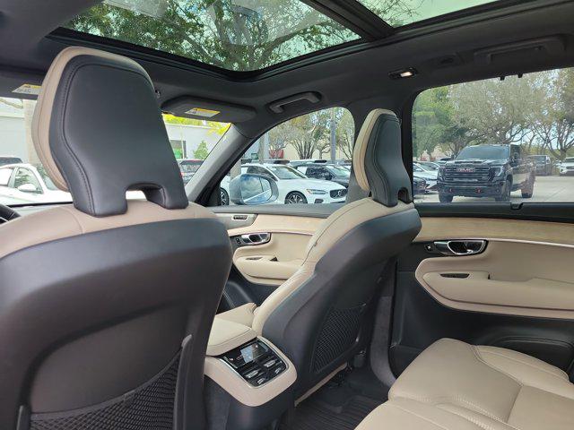 2025 Volvo XC90 B6 Ultra