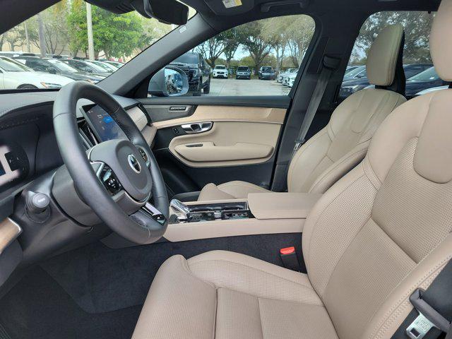 2025 Volvo XC90 B6 Ultra