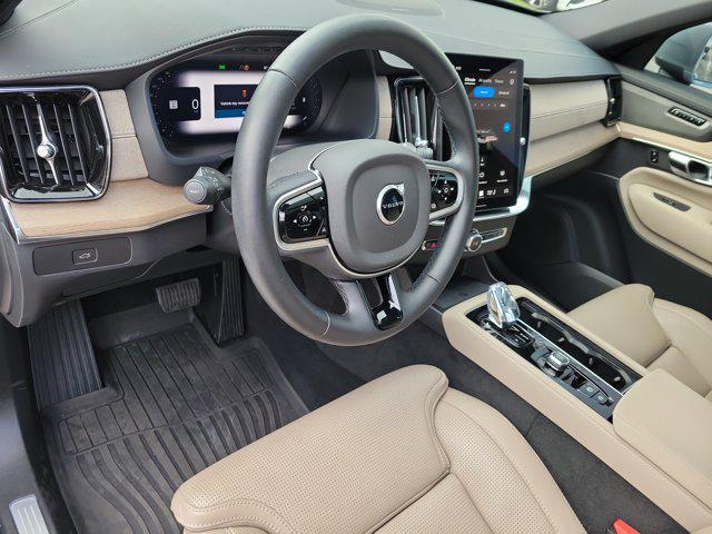 2025 Volvo XC90 B6 Ultra