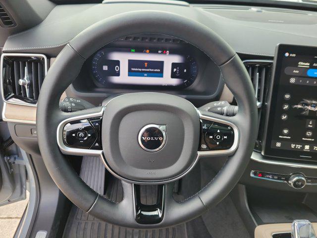 2025 Volvo XC90 B6 Ultra