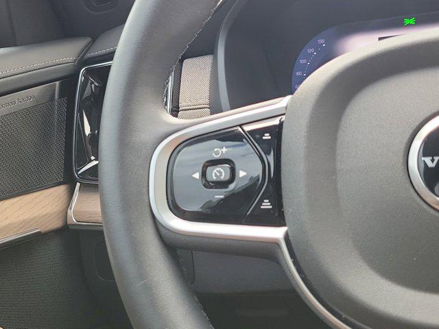 2025 Volvo XC90 B6 Ultra