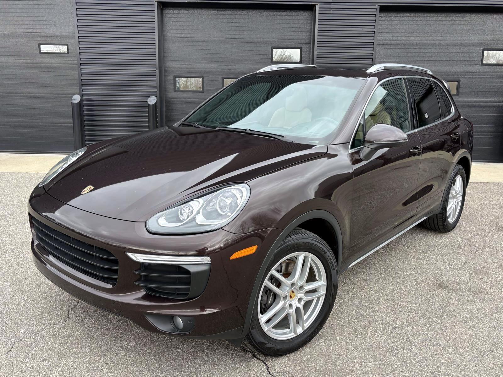 /2017 Porsche Cayenne