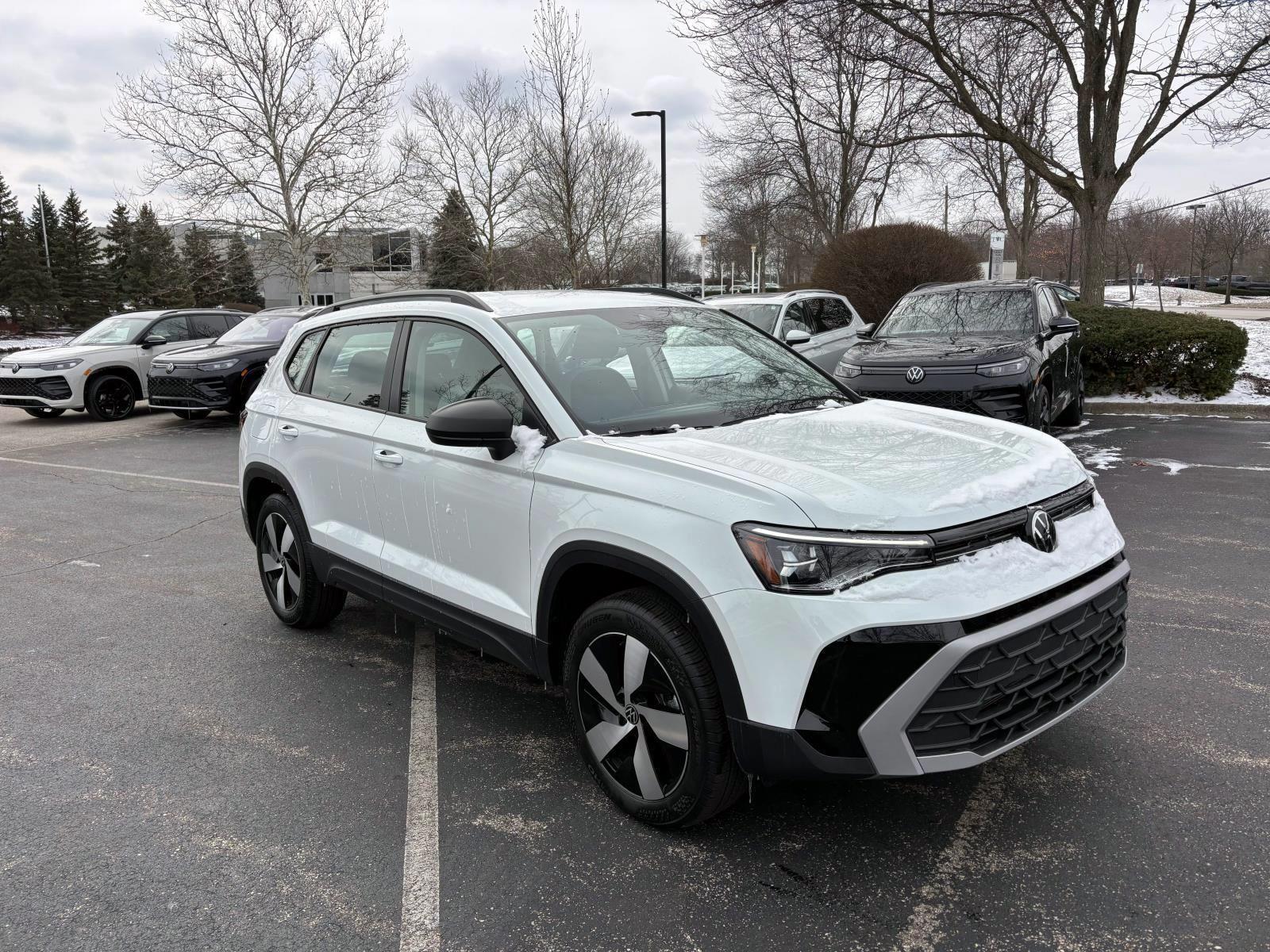 /2025 Volkswagen Taos