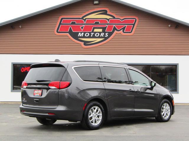 2021 Chrysler Voyager LXI