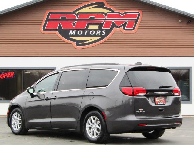 2021 Chrysler Voyager LXI