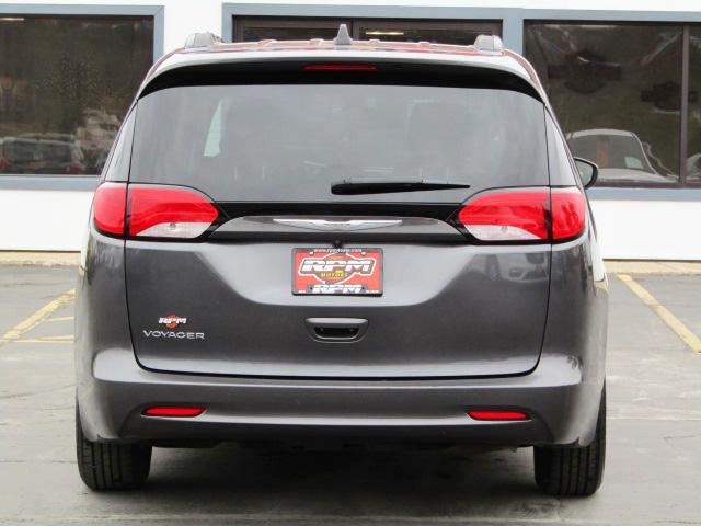2021 Chrysler Voyager LXI