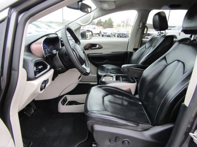 2021 Chrysler Voyager LXI