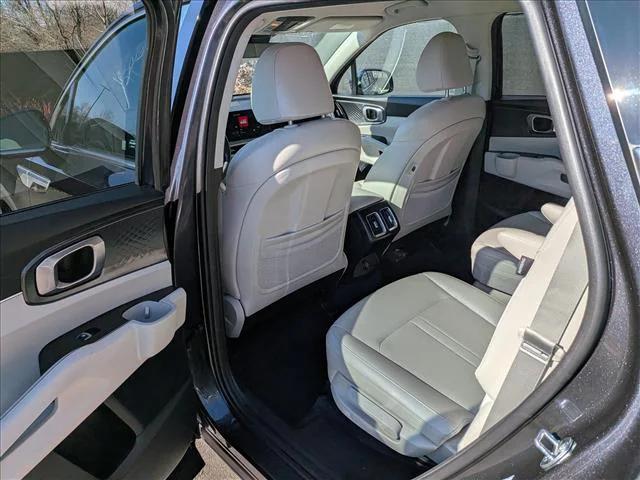 2025 Kia Sorento EX