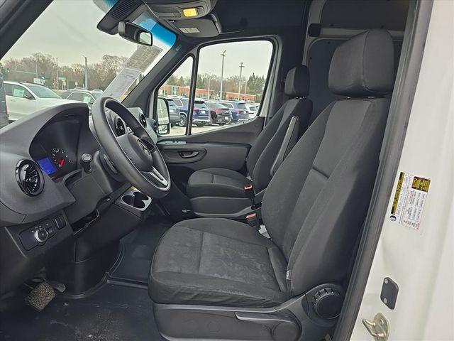 2023 Mercedes-Benz Sprinter 2500 Standard Roof 4-Cyl Gas