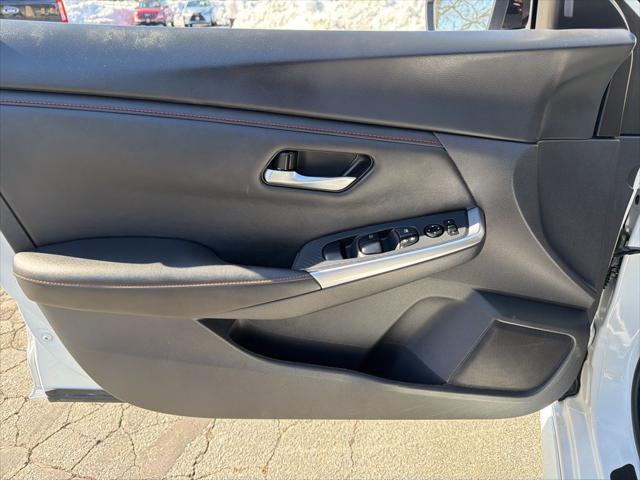 2024 Nissan Sentra SR Xtronic CVT