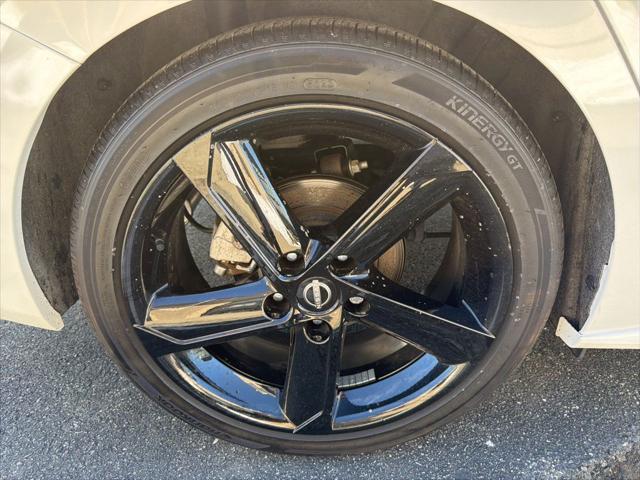 2024 Nissan Sentra SR Xtronic CVT